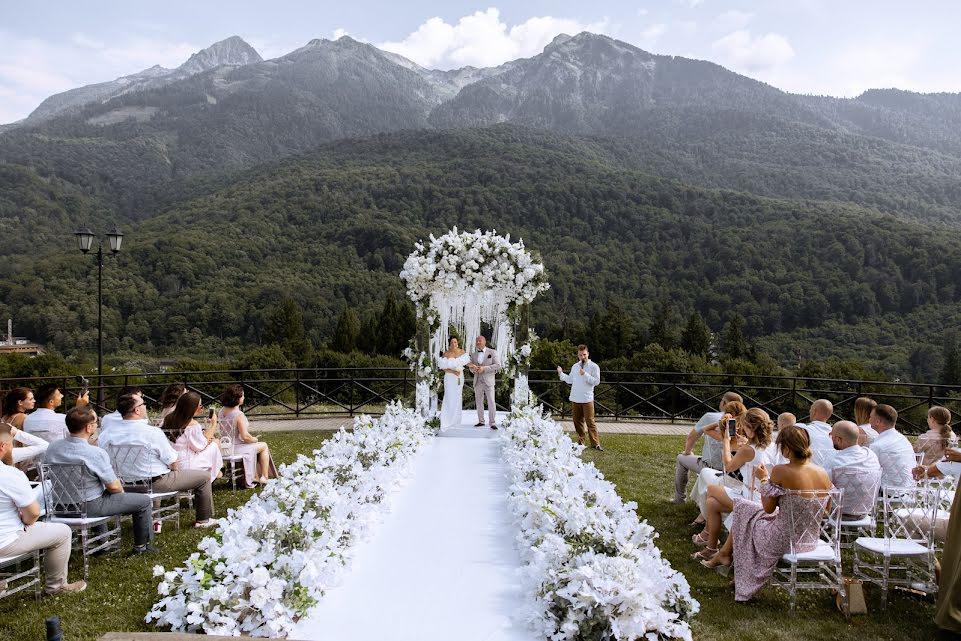 Elegant Event Styling with VowLuminate